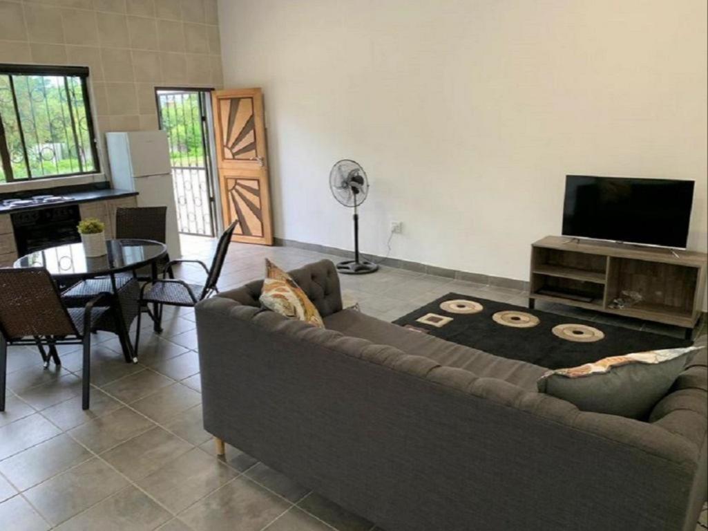 Stay Harties Accommodation Hartbeespoort Exterior photo